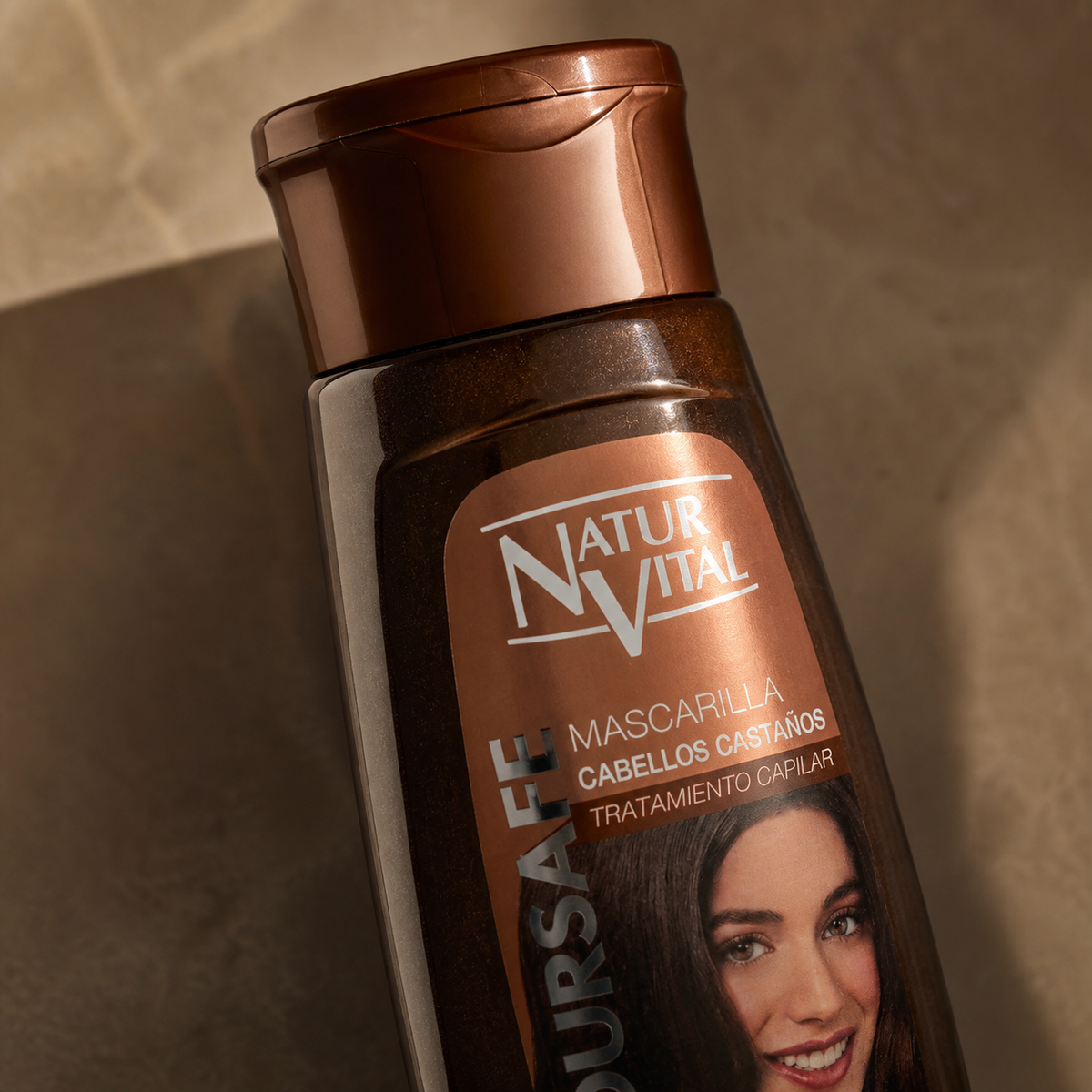 Mascarilla con Color NaturVital ColourSafe Cabellos Castaños 300 ml